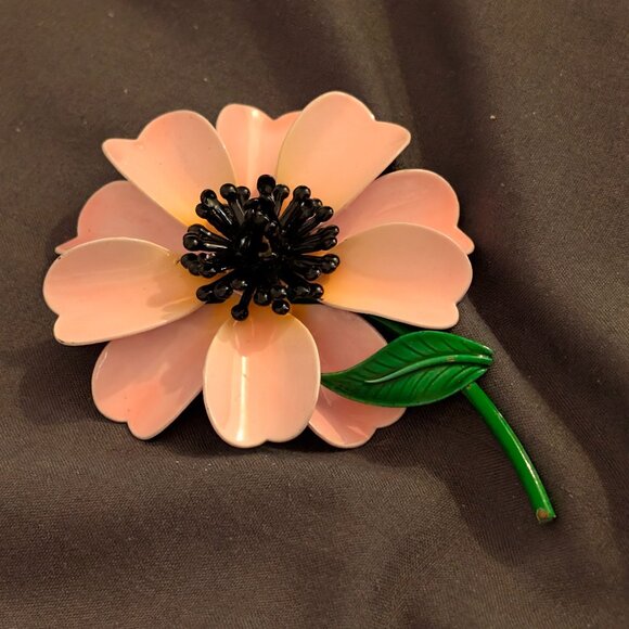 Vintage Sixties Enamel Flower Brooches - Picture 8 of 9